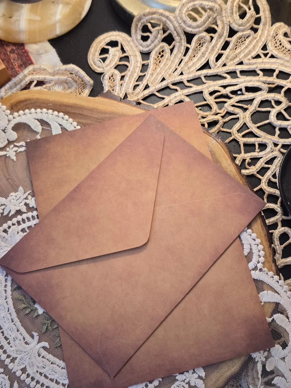 Aged envelope · 01
