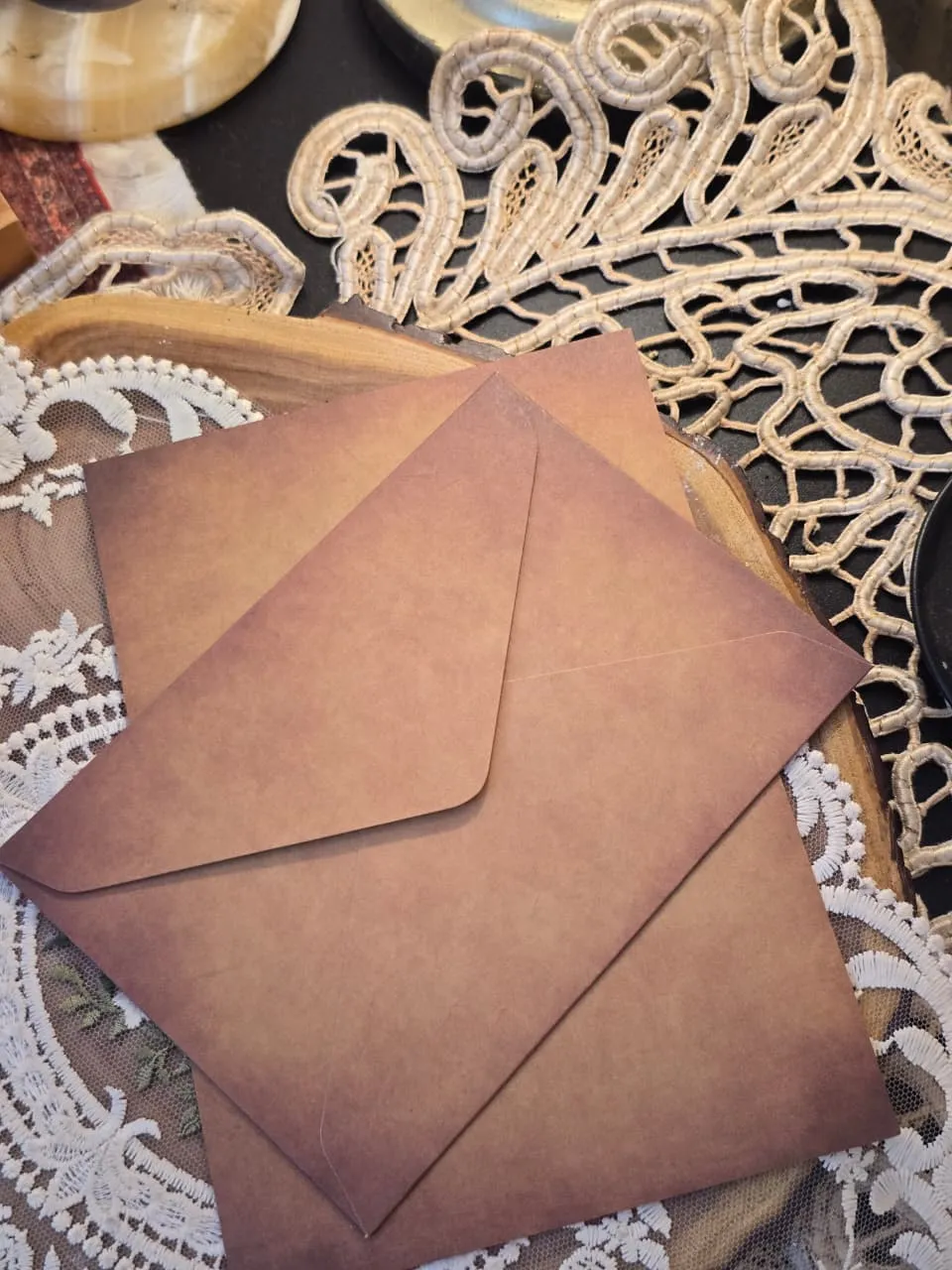 Aged envelope · 01